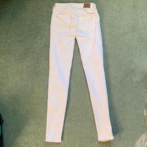 American Eagle white jeans 🤍
